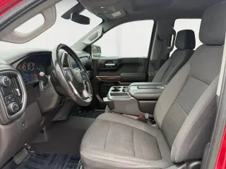 Chevrolet Silverado 1500 2021 4x2 LT 4 puertas Crew Cab 5.8 pies. Caja corta