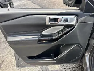 Ford Explorer 2022 AWD Platinum 4 puertas SUV