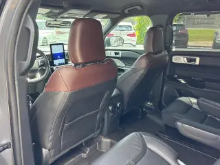 Ford Explorer 2022 AWD Platinum 4 puertas SUV