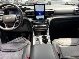 Ford Explorer 2022 AWD Platinum 4 puertas SUV
