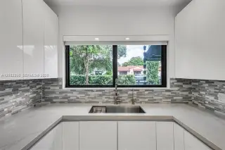Propiedad en alquiler con 3 habitaciones y 3 baños en Miami