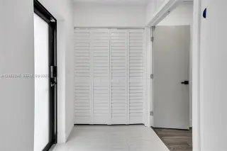 Propiedad en alquiler con 3 habitaciones y 3 baños en Miami
