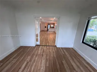 Propiedad en alquiler con 3 habitaciones y 2 baños en Miami