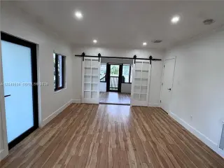 Propiedad en alquiler con 3 habitaciones y 2 baños en Miami
