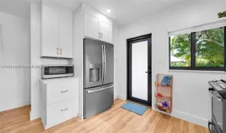 Propiedad en alquiler con 3 habitaciones y 2 baños en Miami