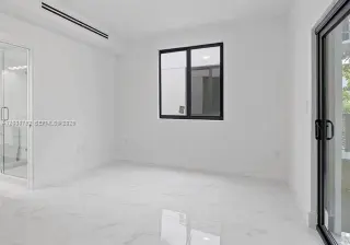 Propiedad en alquiler con 3 habitaciones y 2.5 baños en Miami