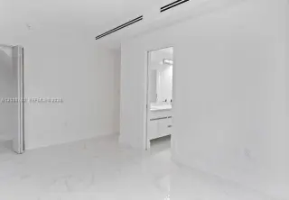 Propiedad en alquiler con 3 habitaciones y 2.5 baños en Miami