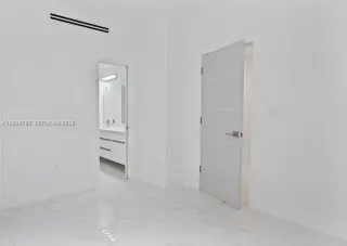 Propiedad en alquiler con 3 habitaciones y 2.5 baños en Miami