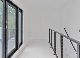 Propiedad en alquiler con 3 habitaciones y 2.5 baños en Miami