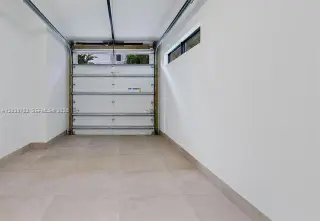 Propiedad en alquiler con 3 habitaciones y 2.5 baños en Miami