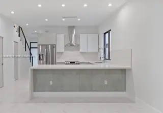 Propiedad en alquiler con 3 habitaciones y 2.5 baños en Miami