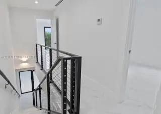 Propiedad en alquiler con 3 habitaciones y 2.5 baños en Miami
