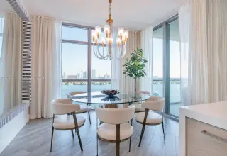 Propiedad en alquiler con 3 habitaciones y 3.5 baños en North Miami Beach