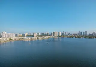 Propiedad en alquiler con 3 habitaciones y 3.5 baños en North Miami Beach