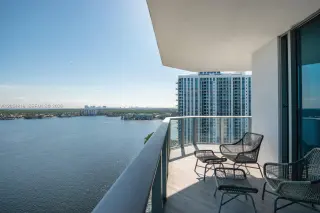 Propiedad en alquiler con 3 habitaciones y 3.5 baños en North Miami Beach