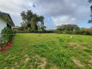 Propiedad en alquiler con 3 habitaciones y 2 baños en Miami