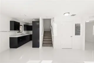 Propiedad en alquiler con 3 habitaciones y 2.5 baños en Miami
