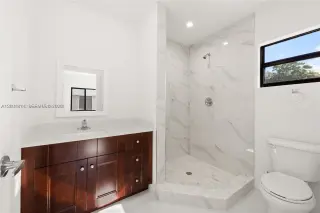 Propiedad en alquiler con 3 habitaciones y 2.5 baños en Miami