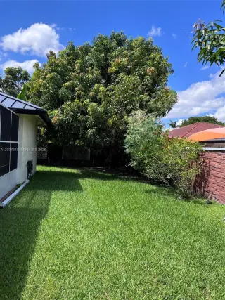 Propiedad en alquiler con 3 habitaciones y 2.5 baños en Miami