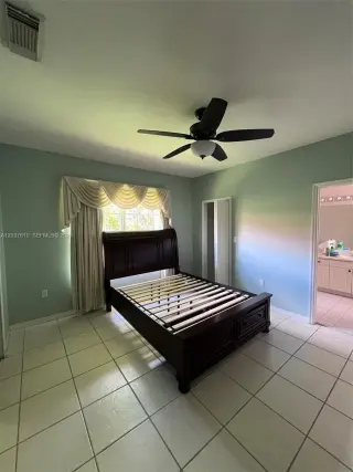 Propiedad en alquiler con 3 habitaciones y 2.5 baños en Miami