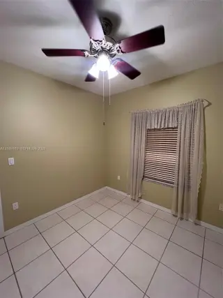 Propiedad en alquiler con 3 habitaciones y 2.5 baños en Miami