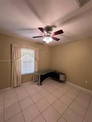 Propiedad en alquiler con 3 habitaciones y 2.5 baños en Miami