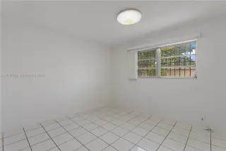 Propiedad en alquiler con 3 habitaciones y 2 baños en Miami