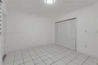 Propiedad en alquiler con 3 habitaciones y 2 baños en Miami