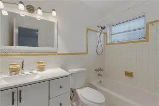 Propiedad en alquiler con 3 habitaciones y 2 baños en Miami