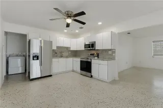 Propiedad en alquiler con 3 habitaciones y 2 baños en Miami
