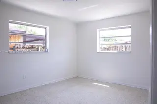 Propiedad en alquiler con 3 habitaciones y 2 baños en Miami