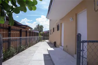 Propiedad en alquiler con 3 habitaciones y 2 baños en Miami