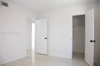 Propiedad en alquiler con 3 habitaciones y 2 baños en Miami