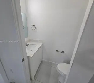Propiedad en alquiler con 3 habitaciones y 2.5 baños en Miami