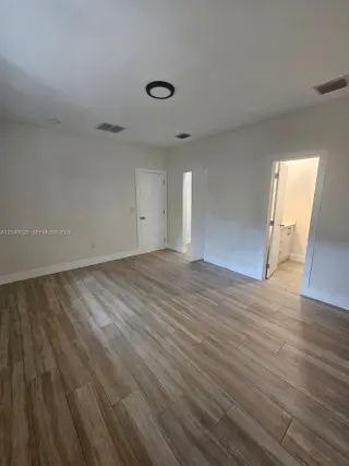 Propiedad en alquiler con 3 habitaciones y 2 baños en Miami