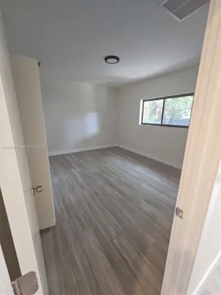 Propiedad en alquiler con 3 habitaciones y 2 baños en Miami