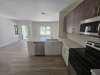 Propiedad en alquiler con 3 habitaciones y 2 baños en Miami