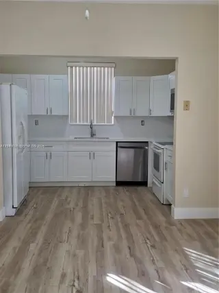 Propiedad en alquiler con 3 habitaciones y 2 baños en Miami