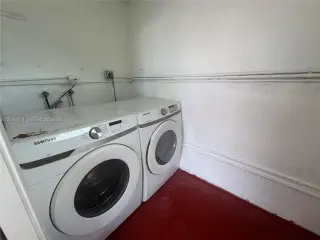 Propiedad en alquiler con 0 habitaciones y 4 baños en Miami