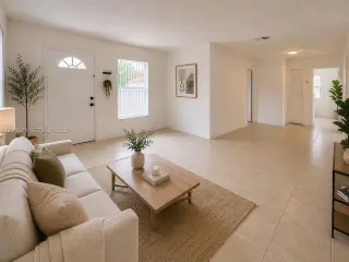 Propiedad en alquiler con 0 habitaciones y 4 baños en Miami