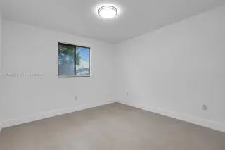 Propiedad en alquiler con 3 habitaciones y 2 baños en Miami
