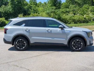 Kia Sorento 2025 S 4dr SUV