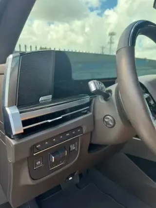 CADILLAC ESCALADE PREMIUM LUX