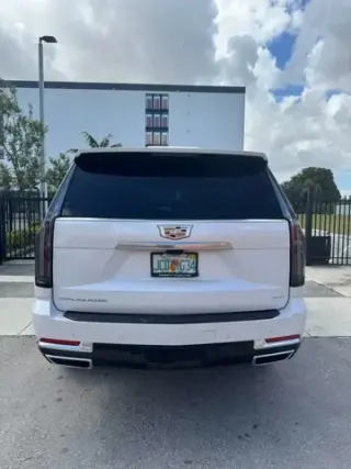 CADILLAC ESCALADE PREMIUM LUX