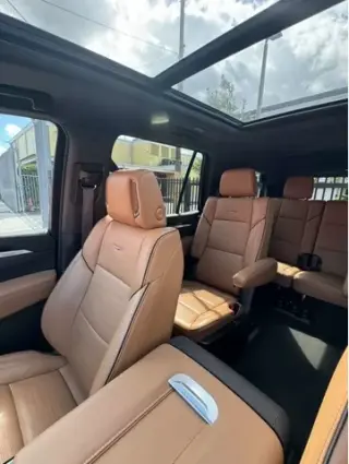 CADILLAC ESCALADE PREMIUM LUX