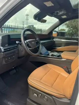 CADILLAC ESCALADE PREMIUM LUX