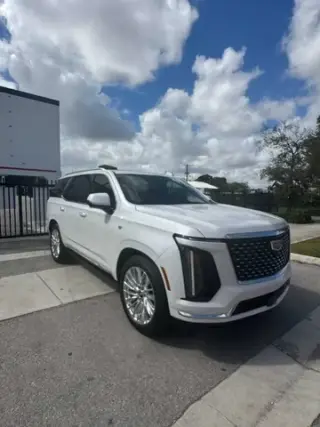 CADILLAC ESCALADE PREMIUM LUX