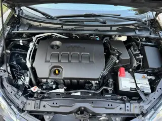 🚘*Toyota Corolla SE 2018*