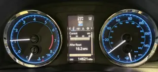 🚘*Toyota Corolla SE 2018*