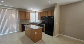 3 spacious natural light home